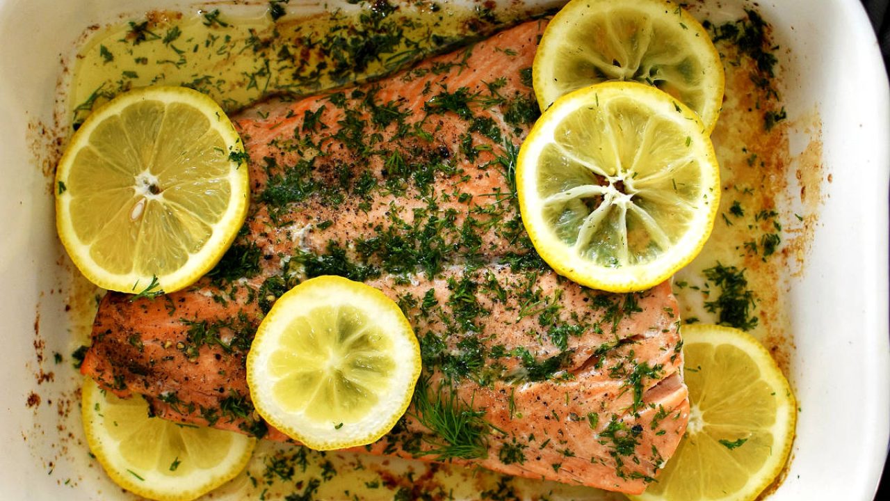 Salmón al Horno con Limón y Ajo. Fácil y Rápido.